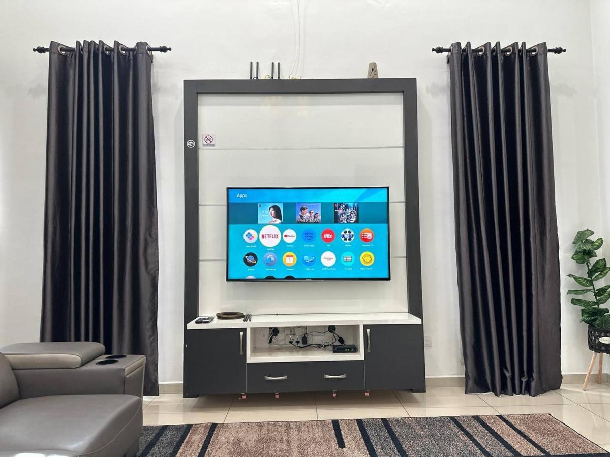 Bandar Melaka Family Bungalow Private Pool Bbq Wifi Netflix Luaran gambar
