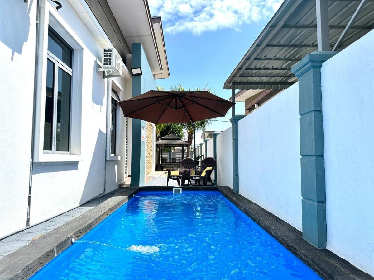 Bandar Melaka Family Bungalow Private Pool Bbq Wifi Netflix Luaran gambar