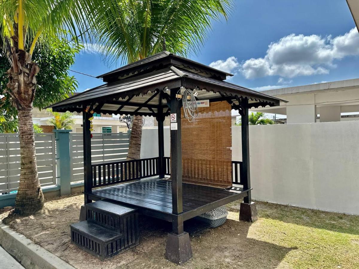 Bandar Melaka Family Bungalow Private Pool Bbq Wifi Netflix Luaran gambar